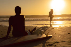 regalar en san valentín a un surfero