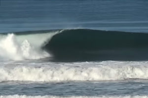 Surfista disparado en Costa Rica. En nuestro surf camp en Asturias nadie te dispara