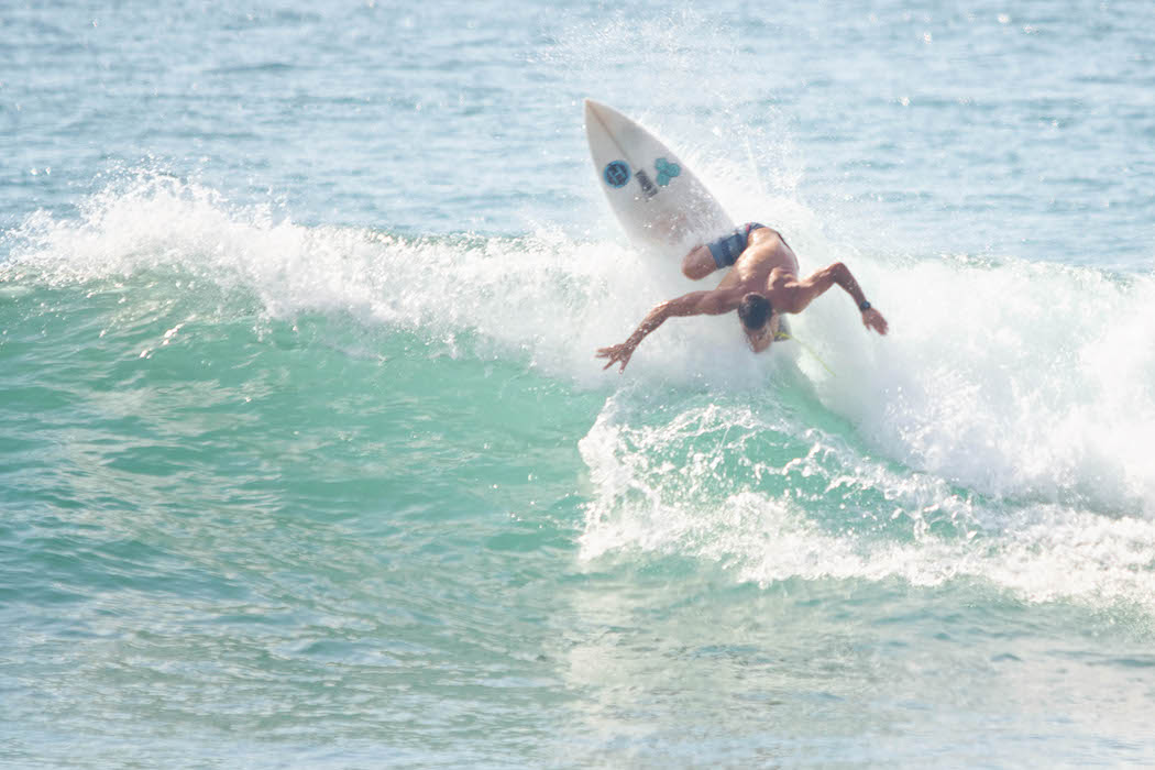 Maniobras en el surf width=